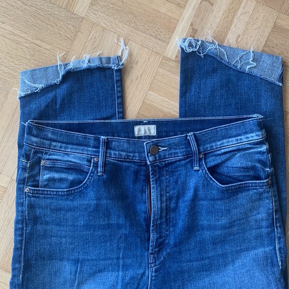 Mother light/medium wash jeans - Picture 3 of 9